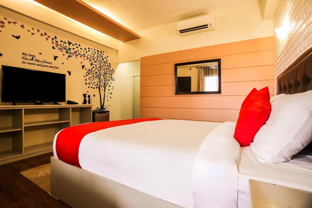 Super Oyo Capital O 786 Kwe Hotel And Resort Angeles Exteriér fotografie